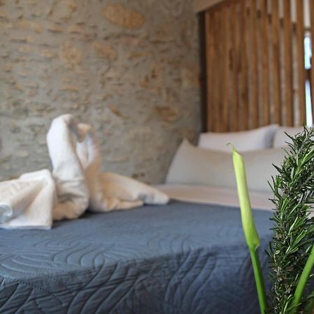 Laini Guest Houses Kouloukouthiana Eksteriør bilde