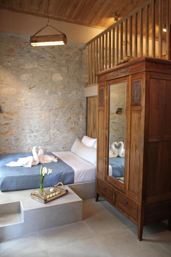 Laini Guest Houses Kouloukouthiana Eksteriør bilde