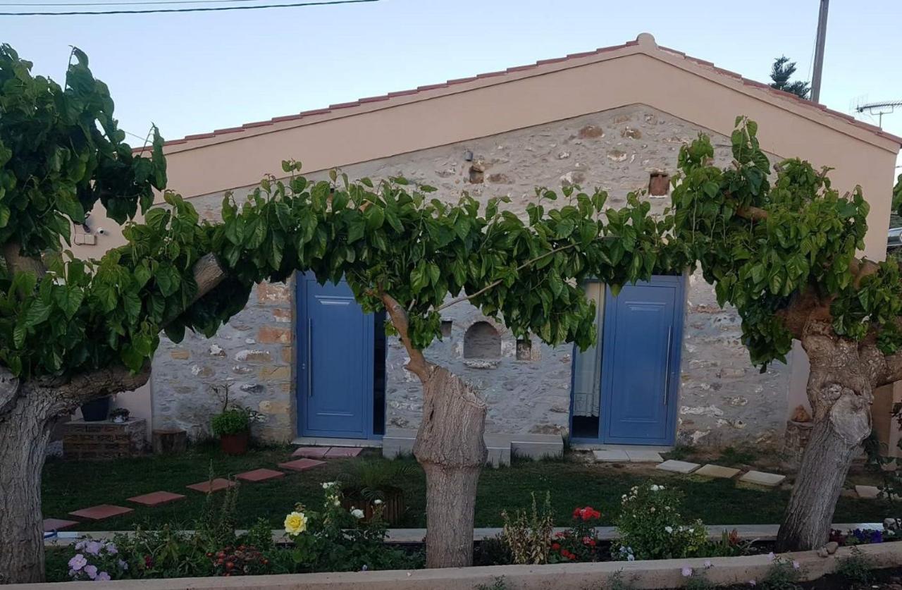 Laini Guest Houses Kouloukouthiana Eksteriør bilde