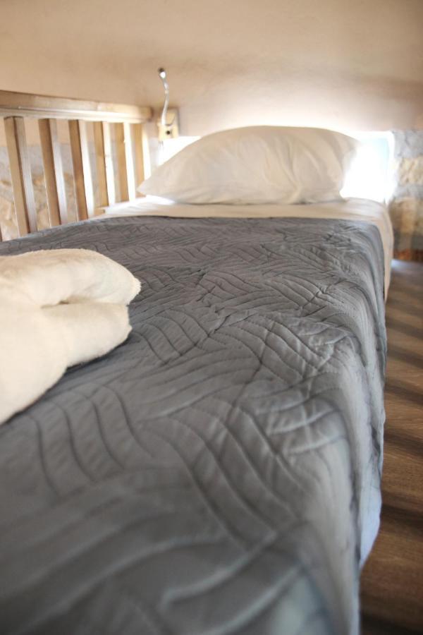 Laini Guest Houses Kouloukouthiana Eksteriør bilde